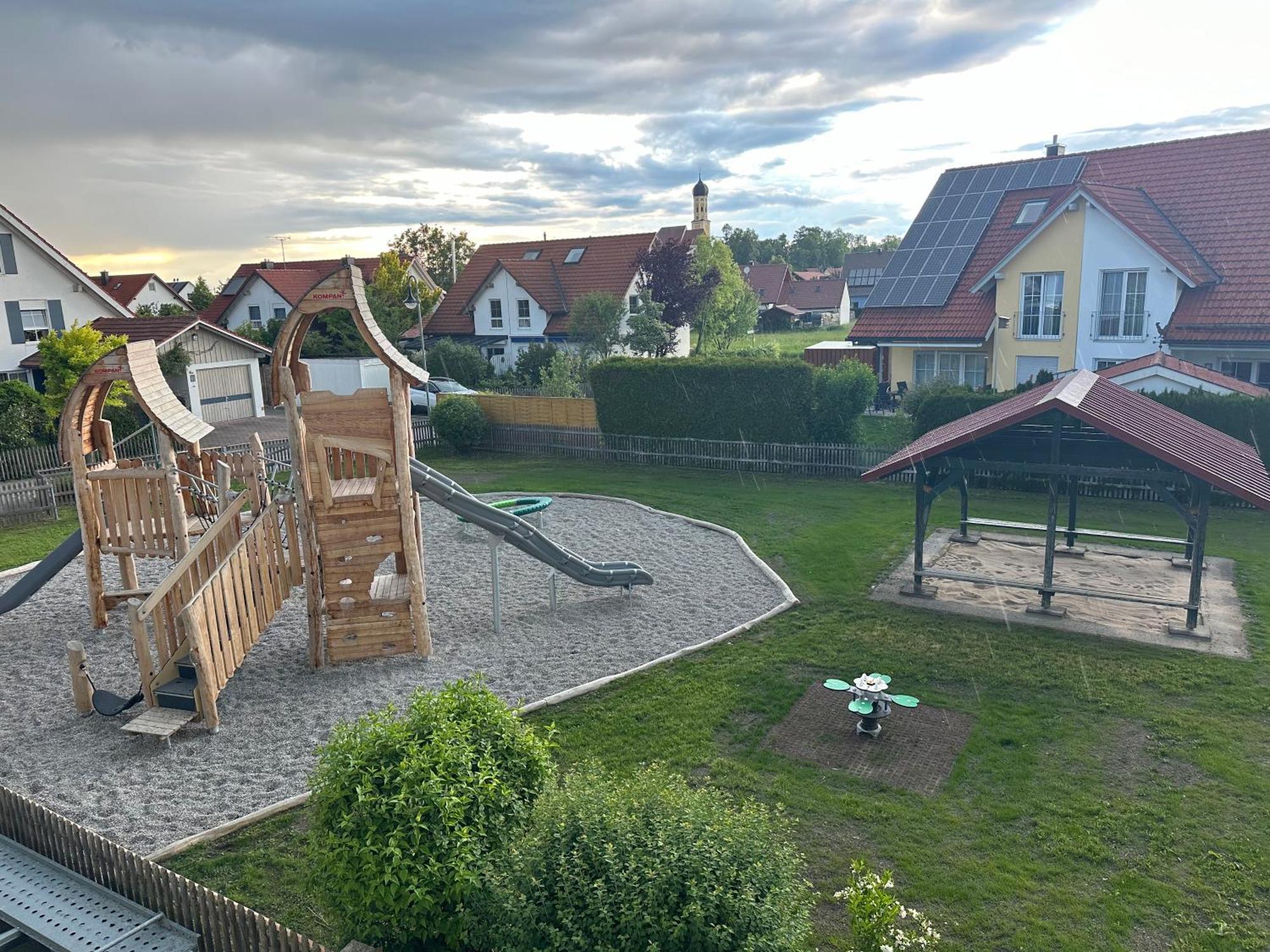 Landhaus Lindenberg ブーフロー 部屋 写真